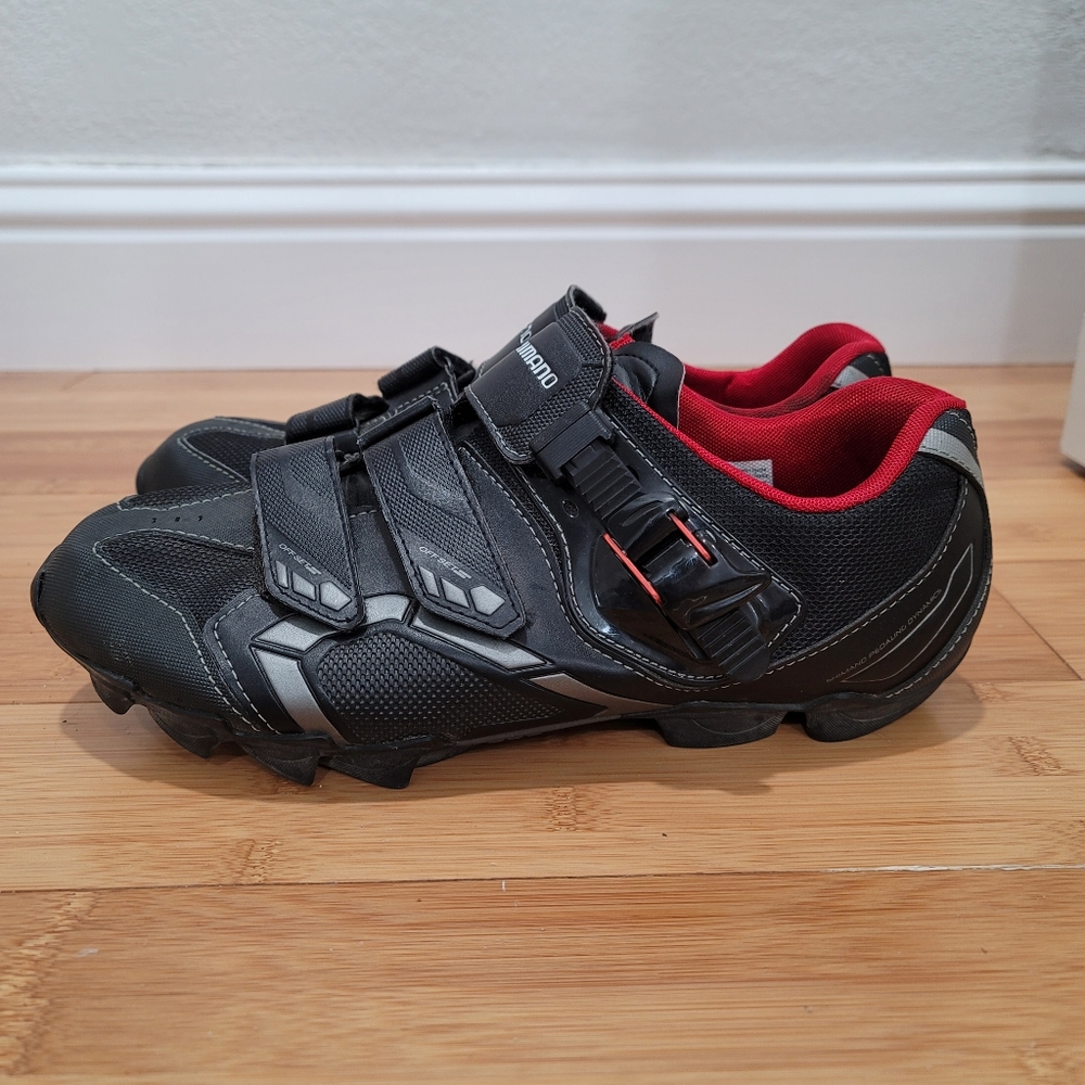 Shimano Cycling MTB Shoes Mens 9.7 Black Rachet Strap Mountain Bike SH-M088L